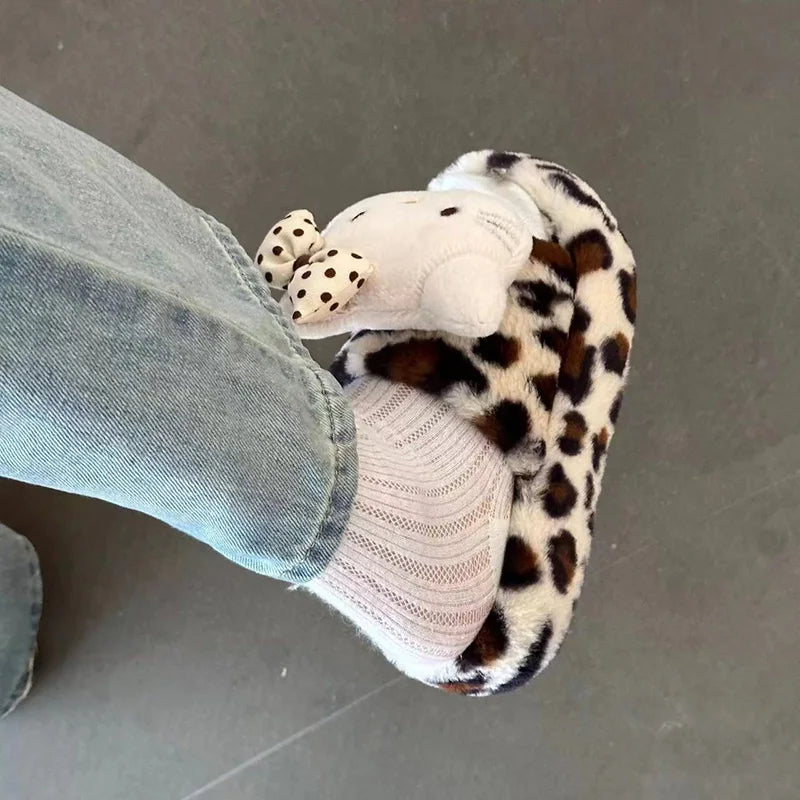 Y2K H. Plyšový pantoflíček Kitty Leopard