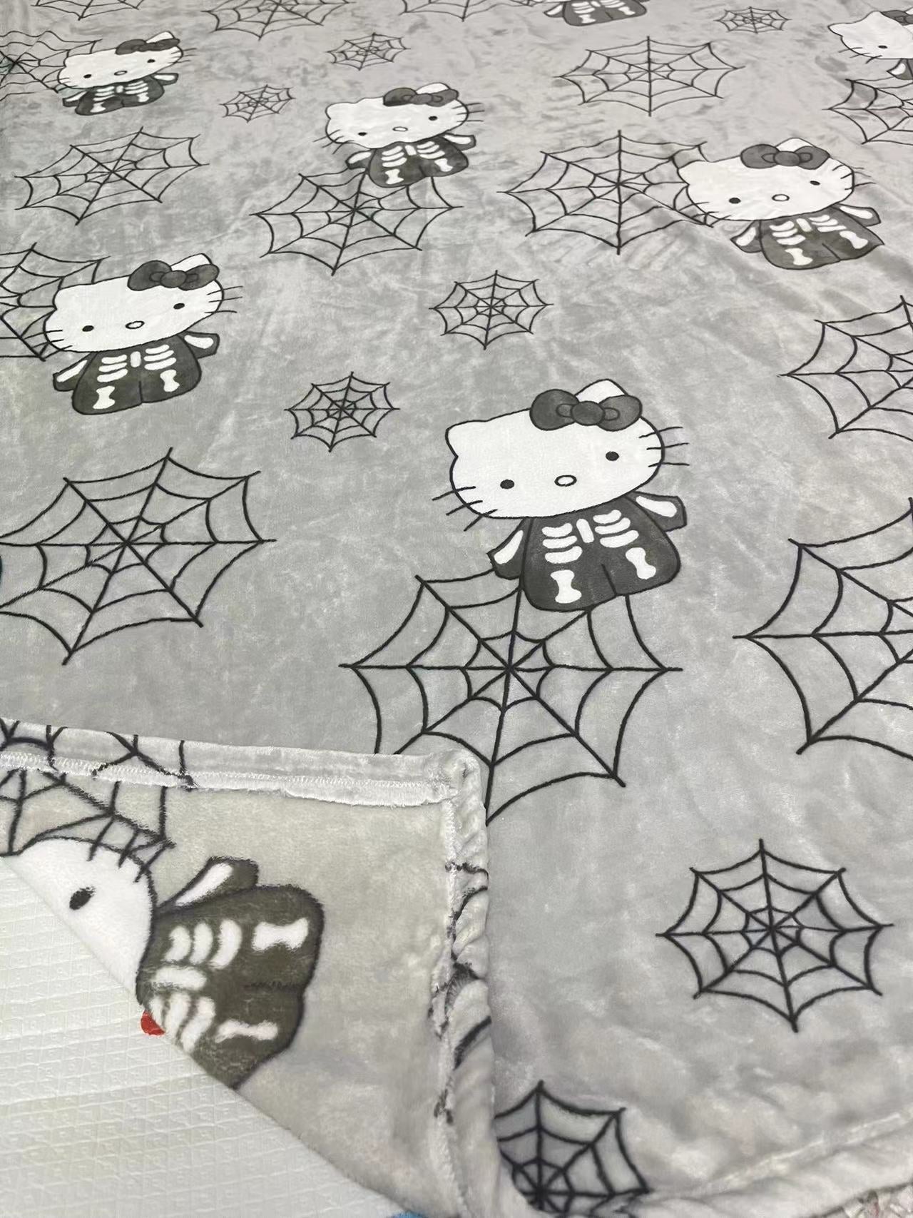 Halloween H. Kitty Decke