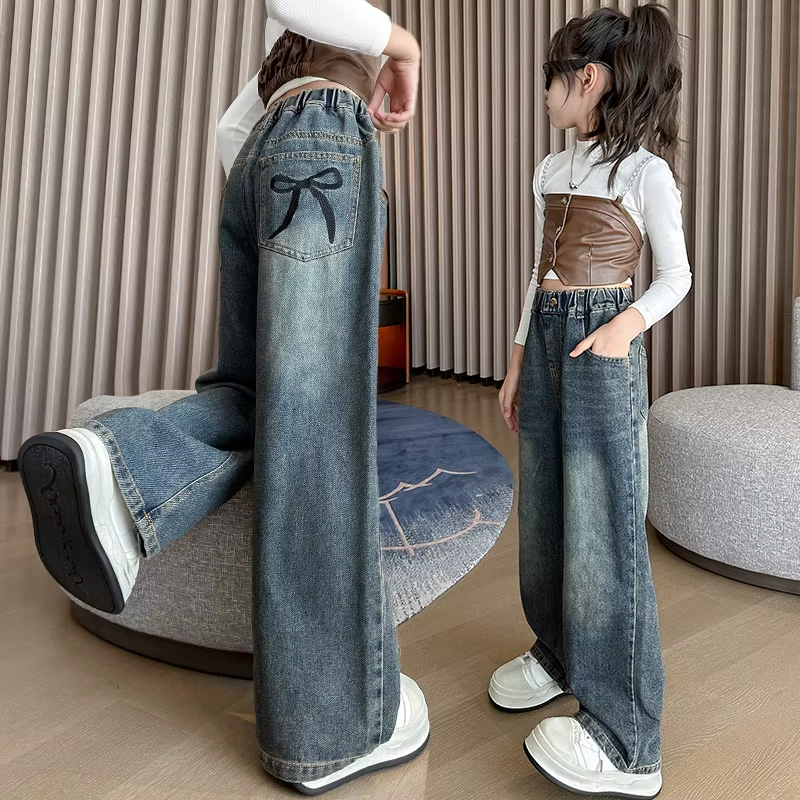 Jeans mit Schleifenstickerei und Taschen für Mädchen – Trendy Jeanshose mit weitem Bein für Teenager, lockere Hose für Frühling und Herbst (4–14 Jahre)