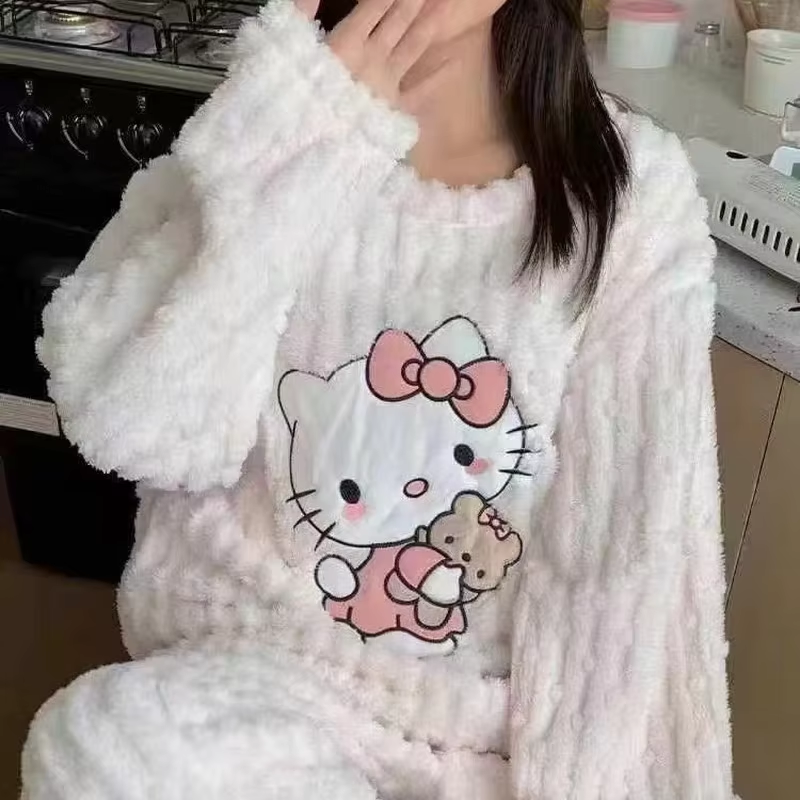 Kitty Coral Velvet Pyjamas – Süße dicke Flanellhose und süße Homewear für Damen