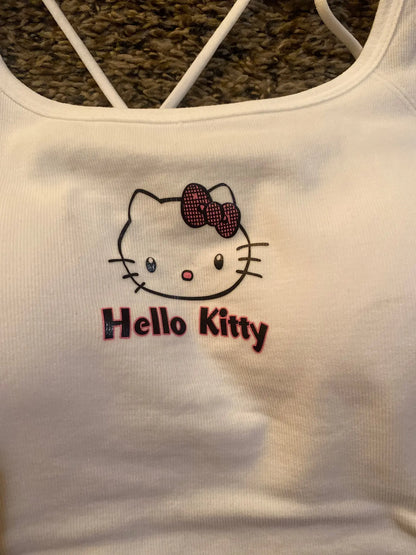 Hello Kitty Tanktop mit überkreuztem Rücken und Brustpolstern – Crop Top im Y2K-Stil