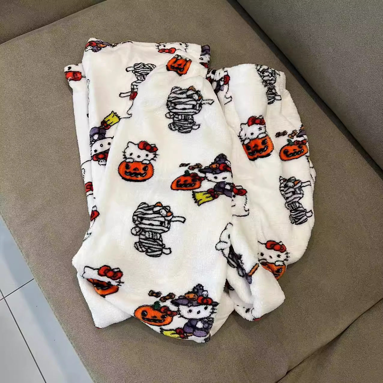 NEW Hello Kitty Halloween Pyjama Pants