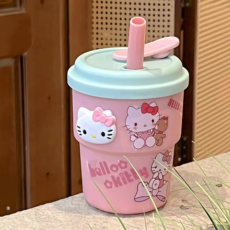 Süßer Sanrio Hello Kitty &amp; Cinnamoroll Kawaii Strohhalmbecher – mit Aufklebern