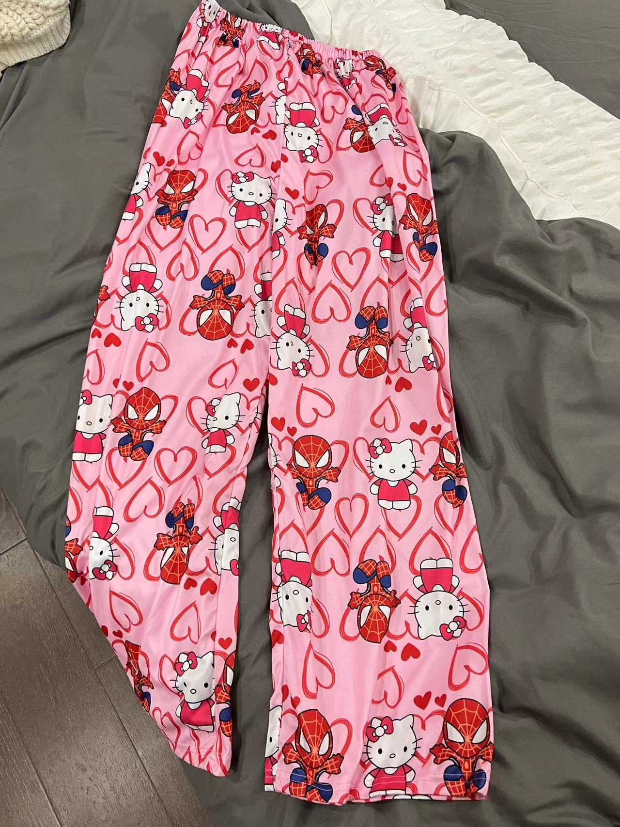 Hello Kitty x Spiderman Lockere Pyjamahose aus Baumwolle