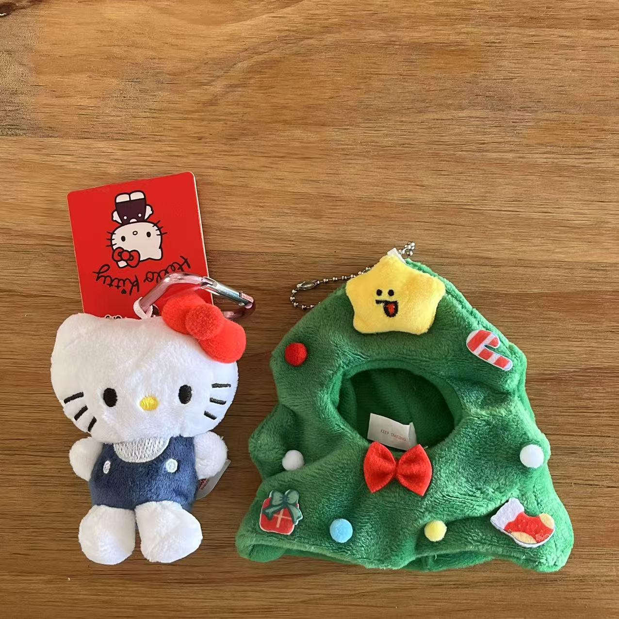 Hello Kitty Christmas Tree Pendant - Cute Winter Plush Cat Bag Charm | Perfect Holiday Gift!